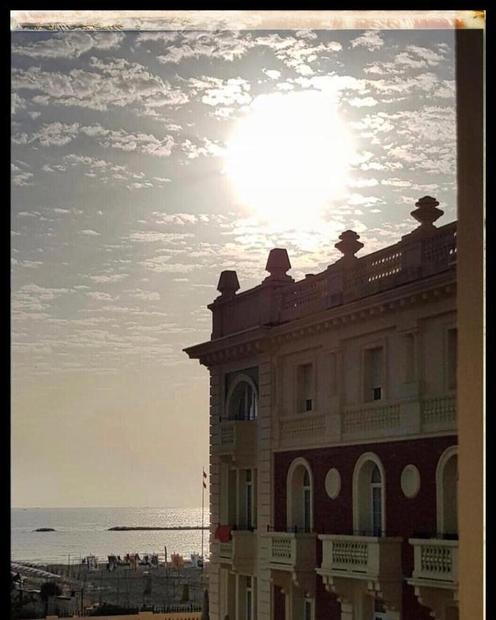 Grand Hotel Cesenatico Exterior photo